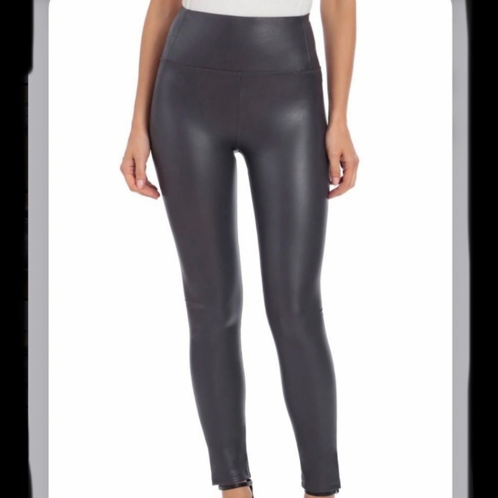 Seven 7 For All Mankind Vegan Liquid Leather Leggings Large EUC Barely Worn